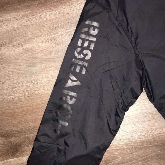 LRG Windbreaker - Picture 4 of 4